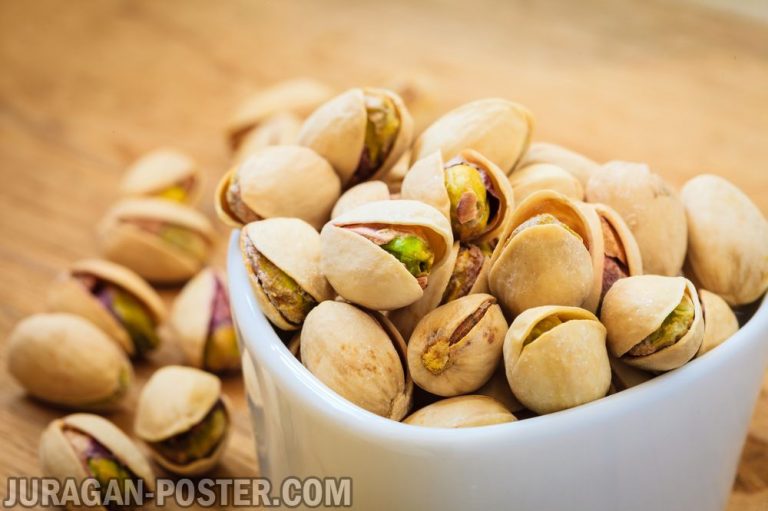 Jual poster gambar makanan Nuts / Kacang-kacangan 01