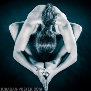 jual poster gambar yoga hitam putih