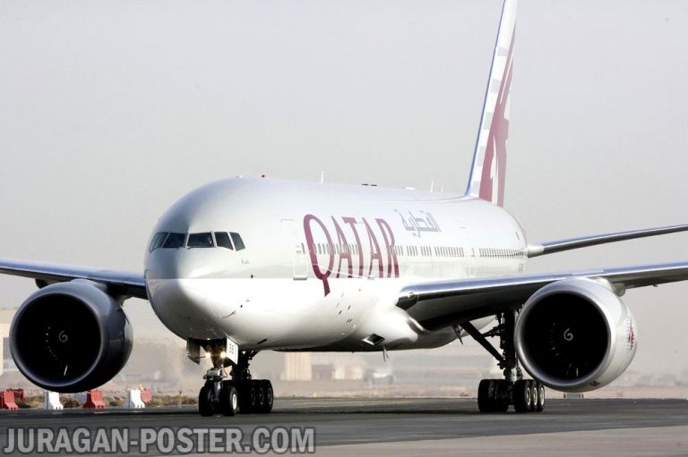 jual poster gambar pesawat Qatar Airways